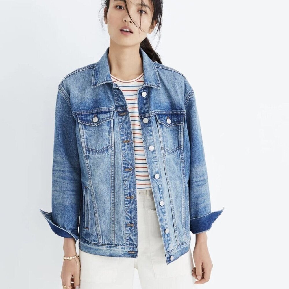Madewell The Oversized Jean Jacket In Capstone Wash Xs View 2